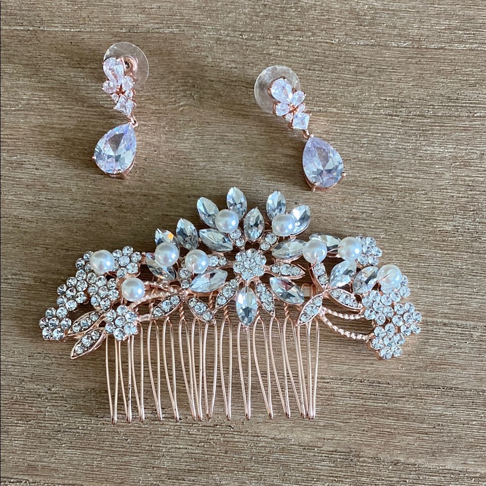 Chic Silver Crystal Hair Clip with Pearl Accents
